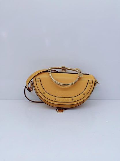 DARK OCHRE CALFSKIN LEATHER SMALL NILE BRACELET MINAUDIERE BAG