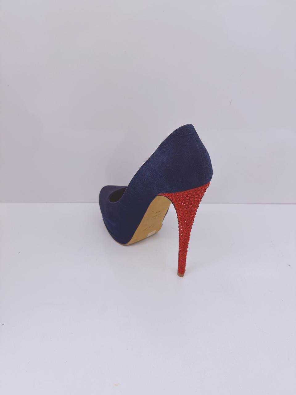 PURPLE AND RED CRYSTAL STUDDED SUEDE PLATFORM PUMPS 39.5