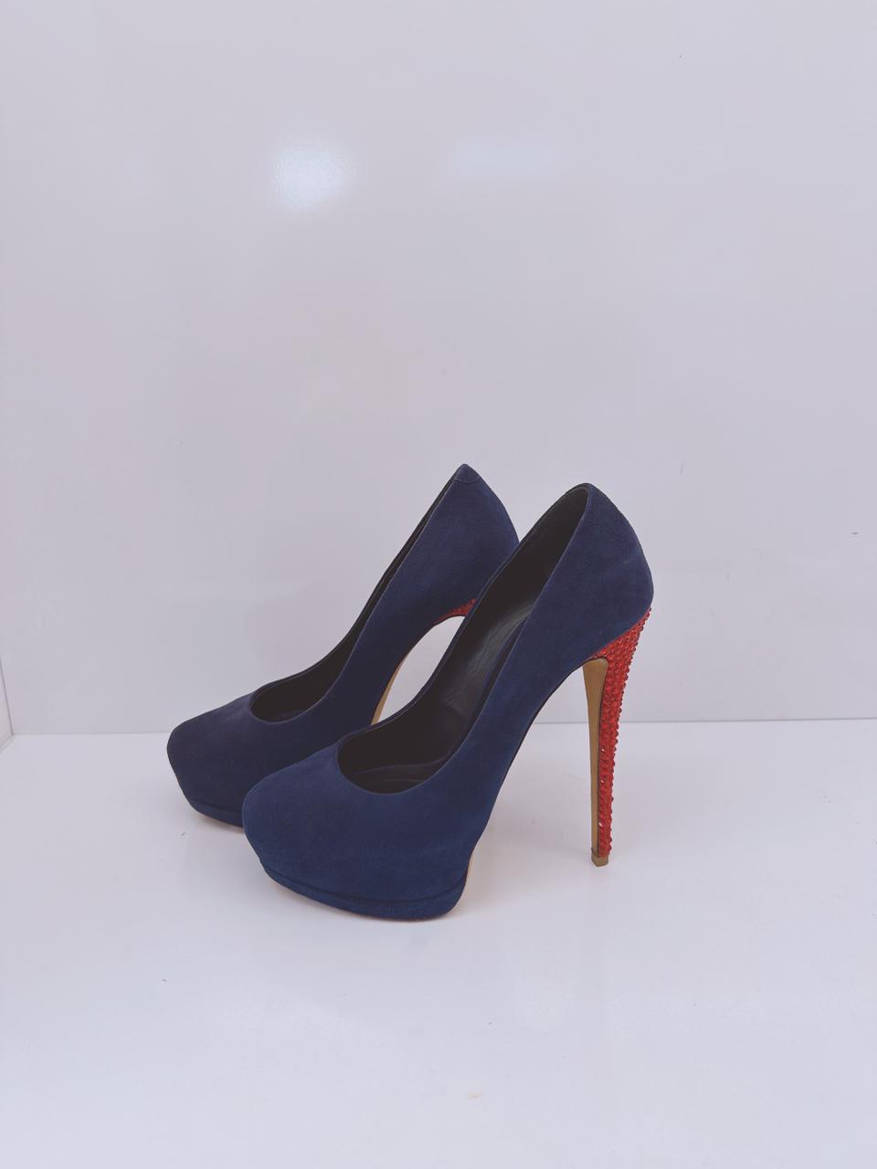 PURPLE AND RED CRYSTAL STUDDED SUEDE PLATFORM PUMPS 39.5