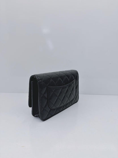 BLACK SHINY GRAINED CALFSKIN CC GOLD TONE WALLET ON CHAIN