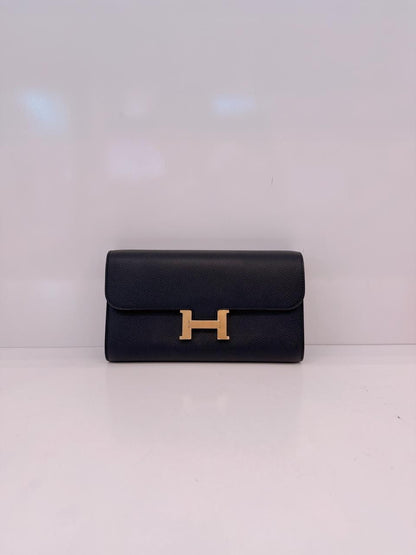 BLACK CONSTANCE TO GO WALLET EPSOM LEATHER GOLD HARDWARE