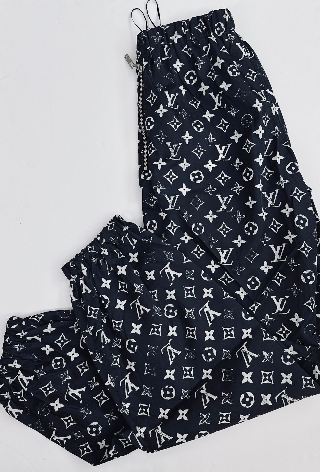 BLACK WHITE STENCIL EFFECT MONOGRAM JOGGING PANTS