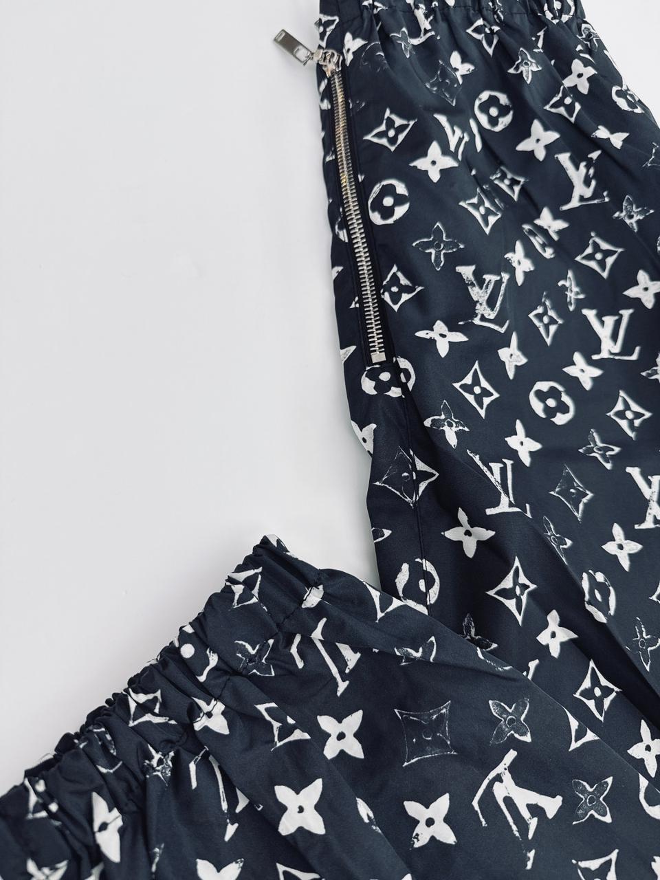 BLACK WHITE STENCIL EFFECT MONOGRAM JOGGING PANTS