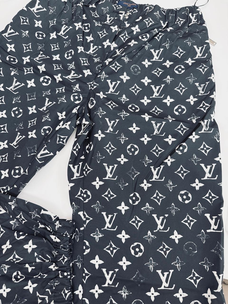 BLACK WHITE STENCIL EFFECT MONOGRAM JOGGING PANTS
