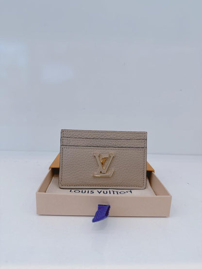 GALET SOFT GRAINED TAURILLON LEATHER CAPUCINES CARD HOLDER