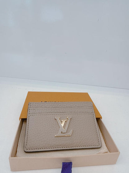 GALET SOFT GRAINED TAURILLON LEATHER CAPUCINES CARD HOLDER