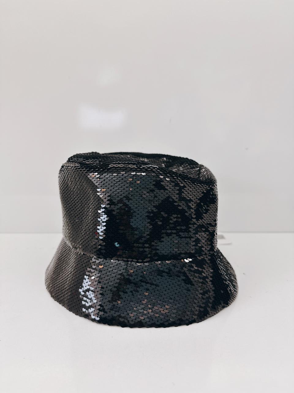 BLACK SEQUINED BUCKET HAT
