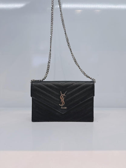 BLACK MATELASSE LEATHER CASSANDRE ENVELOPE CHAIN WALLET