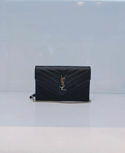 BLACK MATELASSE LEATHER CASSANDRE ENVELOPE CHAIN WALLET