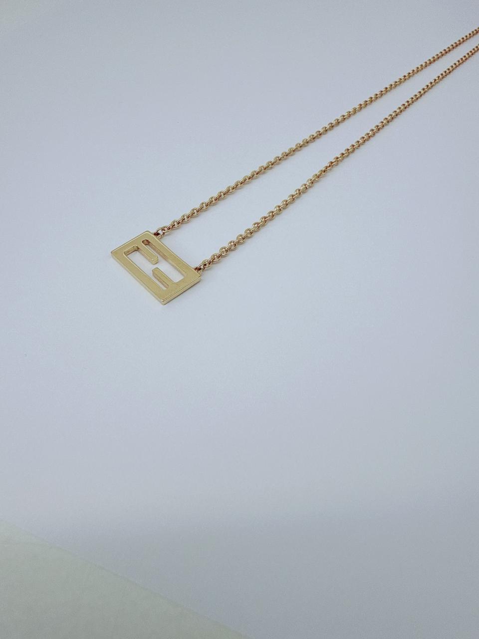 GOLD TONE PLATED METAL UNIFORM BAGUETTE NECKLACE