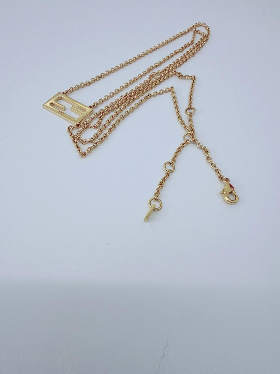 GOLD TONE PLATED METAL UNIFORM BAGUETTE NECKLACE