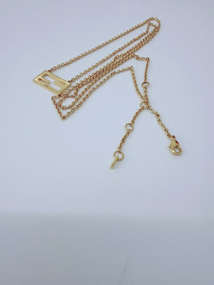 GOLD TONE PLATED METAL UNIFORM BAGUETTE NECKLACE