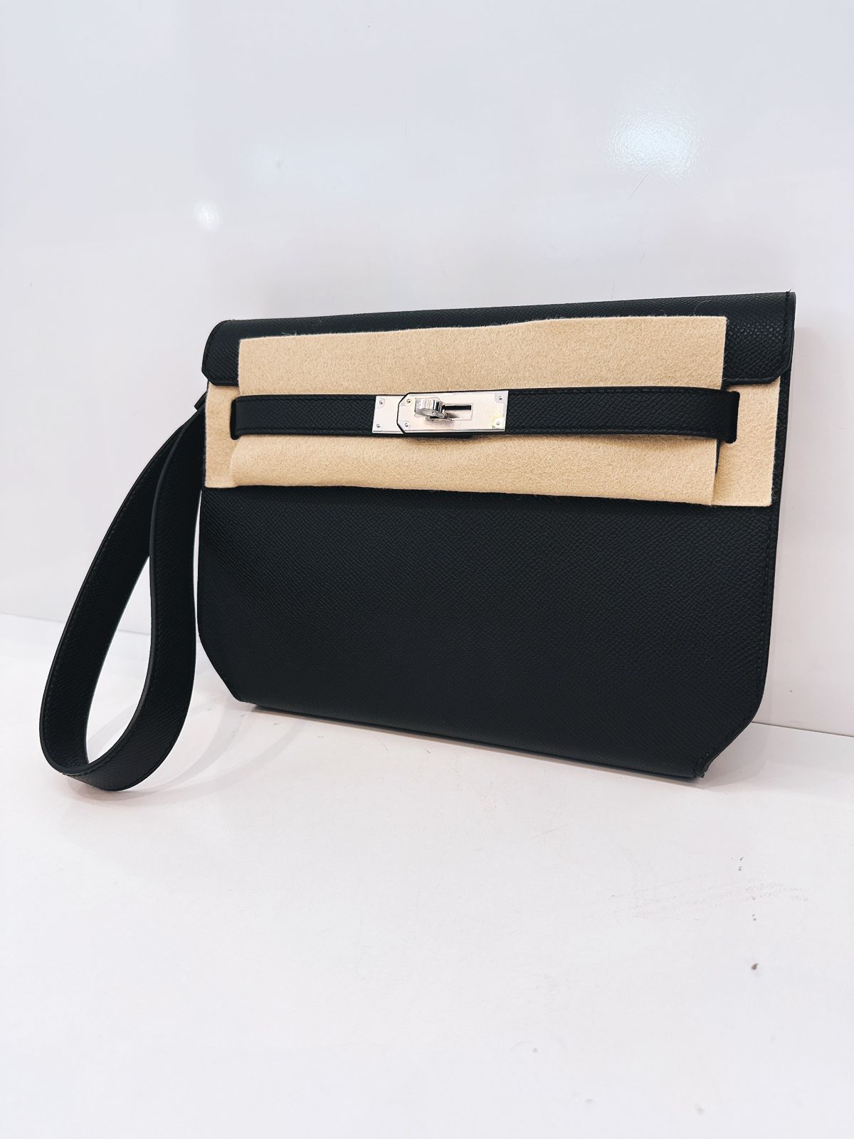 BLACK EPSOM LEATHER KELLY DEPECHES 25 PALLADIUM HARDWARE