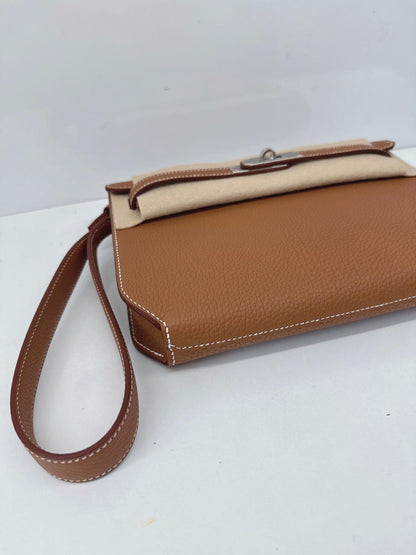 GOLD TOGO LEATHER KELLY DEPECHES 25 PALLADIUM HARDWARE