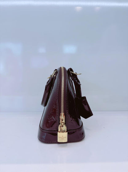 AMARANTE MONOGRAM VERNIS ALMA BB