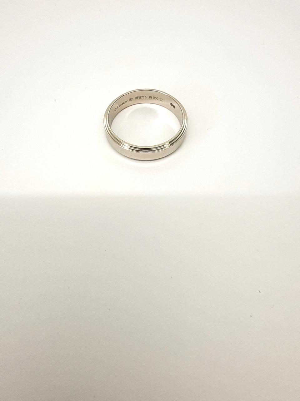 D'AMOUR PLATINUM WEDDING RING 5MM 62