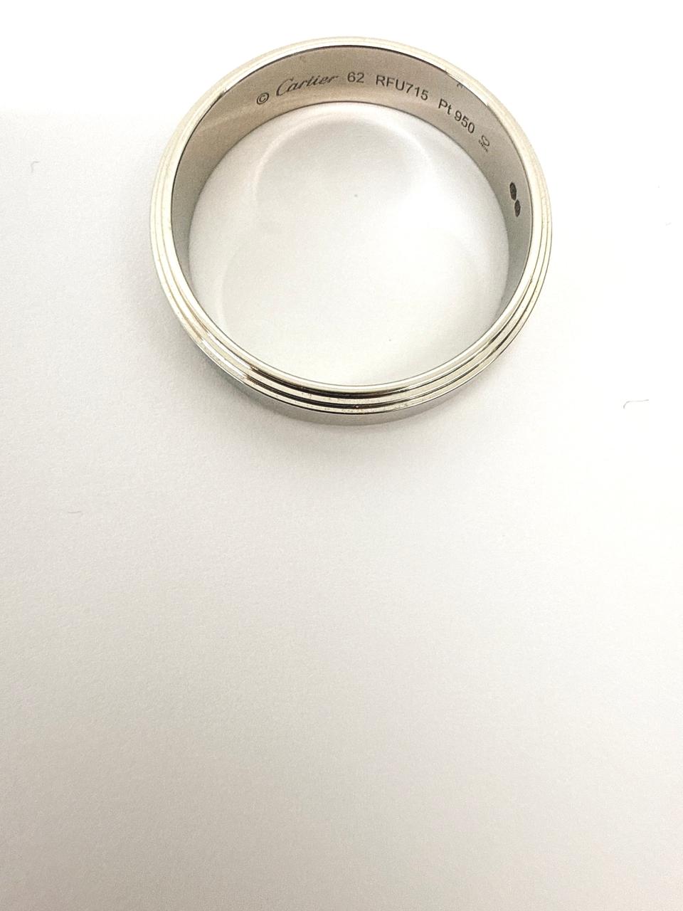 D'AMOUR PLATINUM WEDDING RING 5MM 62