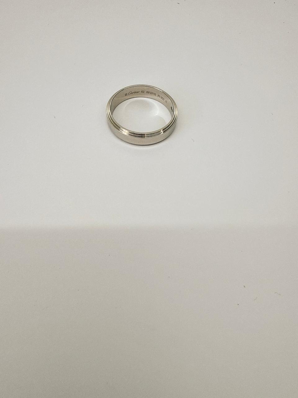 D'AMOUR PLATINUM WEDDING RING 5MM 62