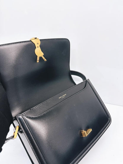 BLACK CALFSKIN LEATHER MEDIUM SOLFERINO SHOULDER BAG