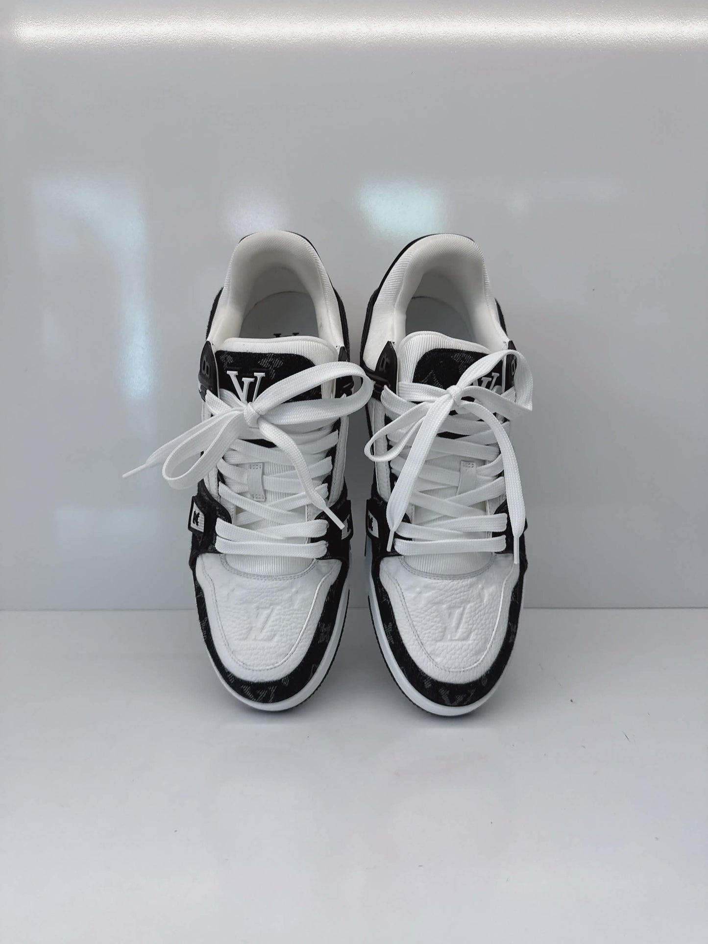 BLACK MONOGRAM DENIM AND MONOGRAM CALF LEATHER LV TRAINERS 43