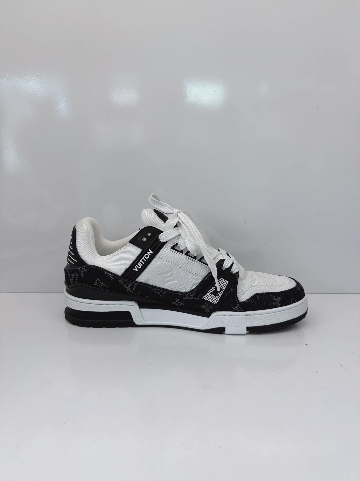 BLACK MONOGRAM DENIM AND MONOGRAM CALF LEATHER LV TRAINERS 43