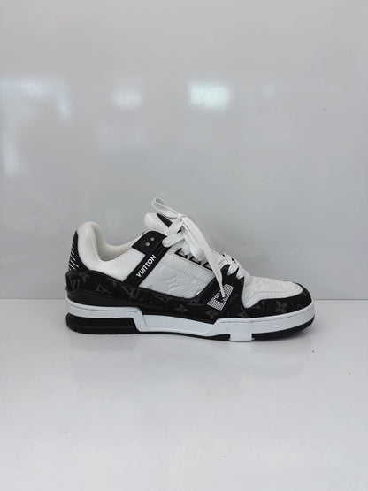 BLACK MONOGRAM DENIM AND MONOGRAM CALF LEATHER LV TRAINERS 43