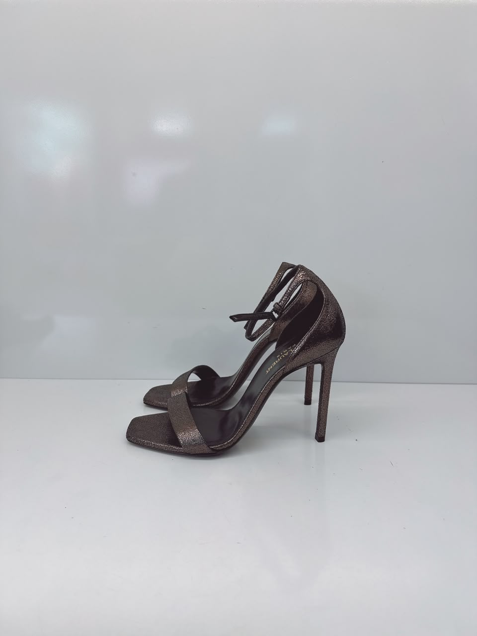 METALLIC BRONZE GUNMETAL FINISH AMBER 105 SANDALS 37