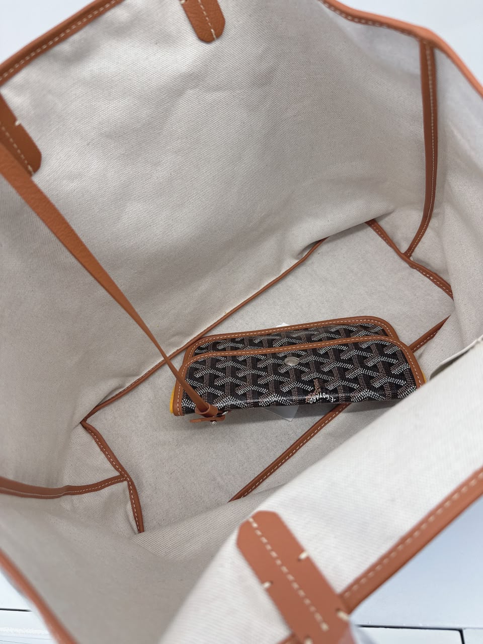 BLACK AND TAN GOYARDINE CANVAS AND CHEVROCHES CALFSKIN SAINT LOUIS PM BAG
