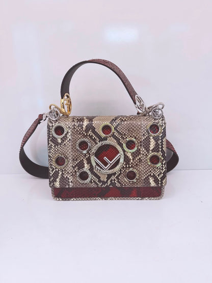 ROCCIA RED PYTHON KAN I    F LOGO SHOULER BAG