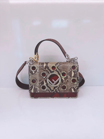 ROCCIA RED PYTHON KAN I    F LOGO SHOULER BAG