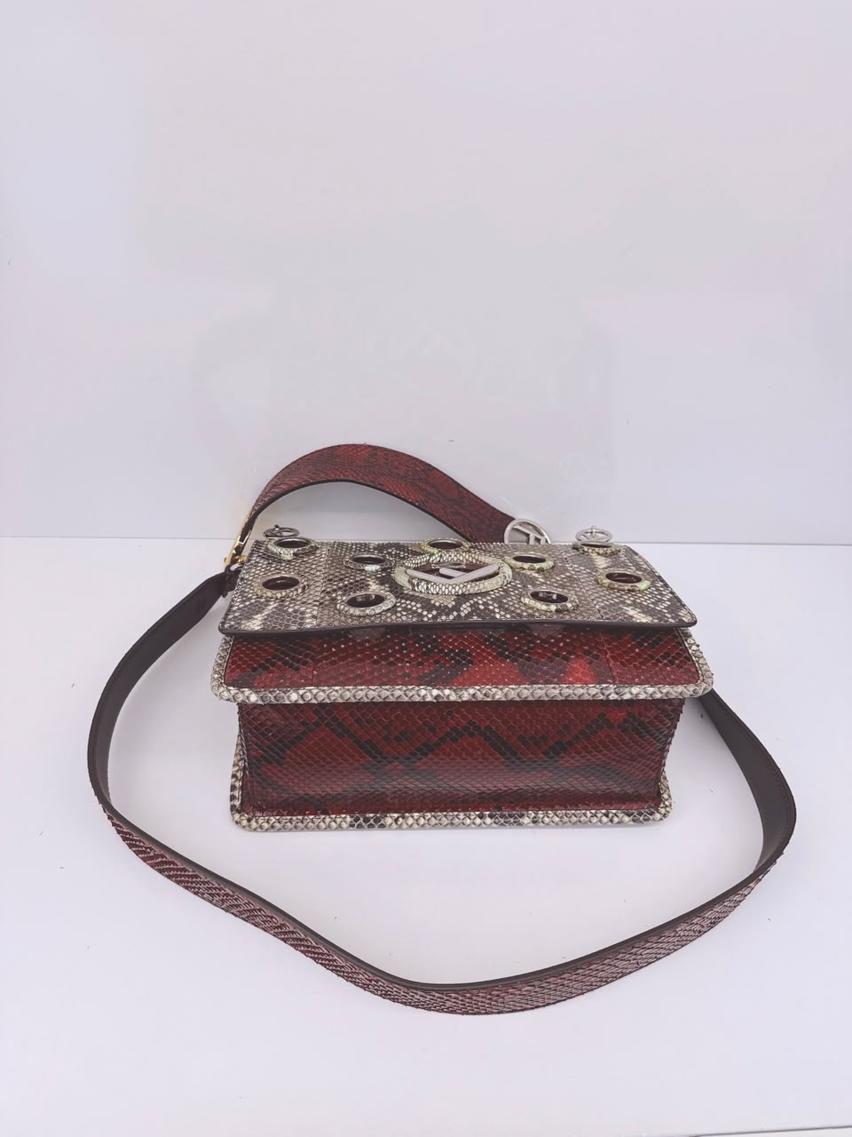 ROCCIA RED PYTHON KAN I    F LOGO SHOULER BAG