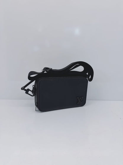 BLACK GRAINED CALF LEATHER APLHA WEARABLE WALLET