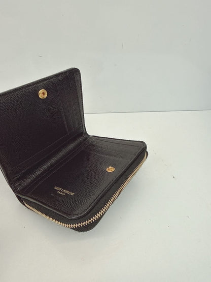 BLACK GRAIN DE POUDRE CASSANDRE MATELASSE COMPACT ZIP AROUND WALLET