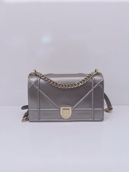 SILVER METALLIC LEATHER MEDIUM DIORAMA FLAP SHOULDER BAG