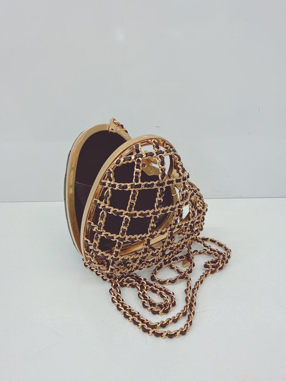BLACK GOLD HEART MINAUDIERE BAG 23S CAGED EVENING CLUTCH