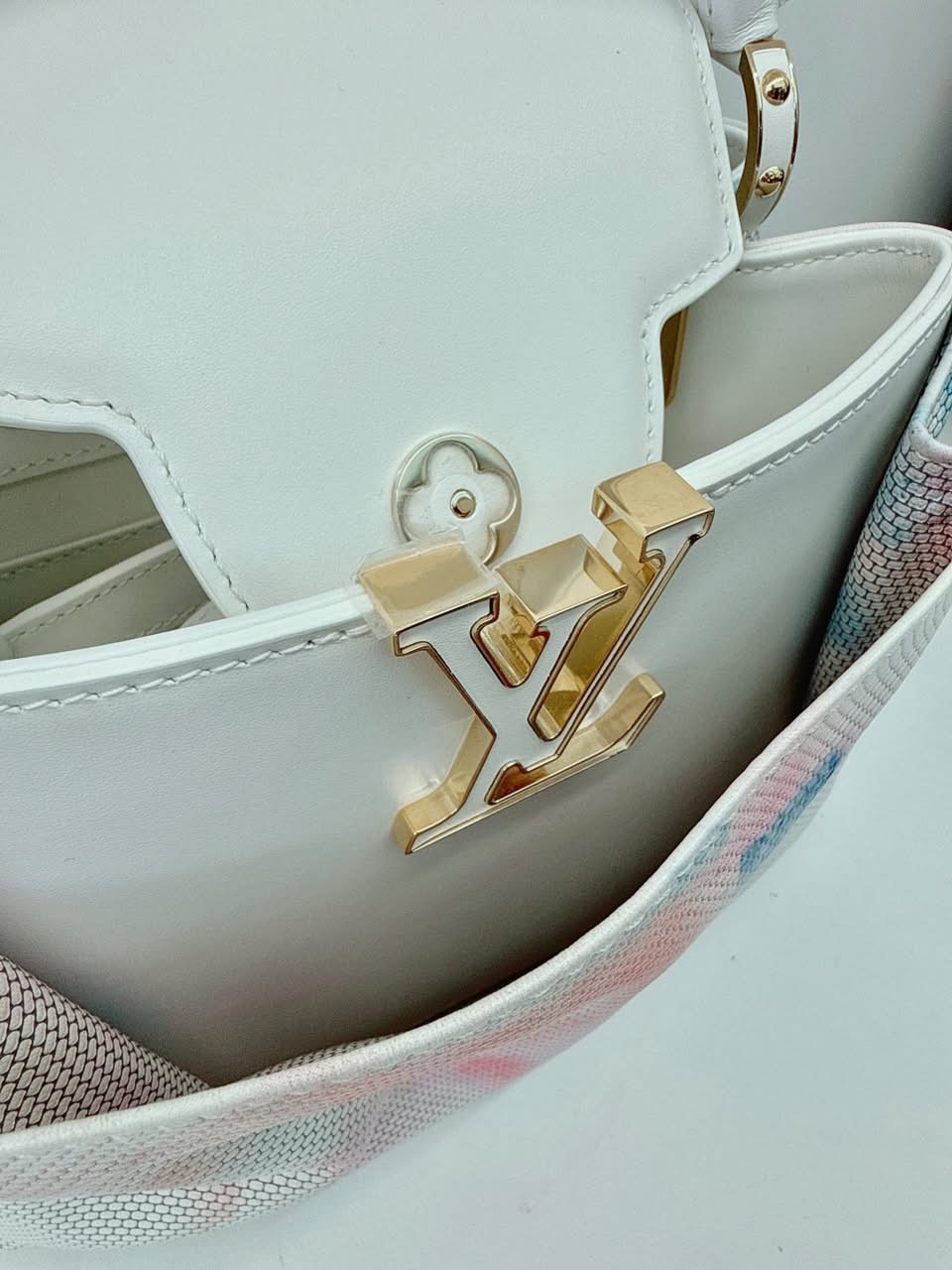 WHITE MULTICOLOR 2023 BB ARTYCAPUCINES LIZA LOU 132/200
