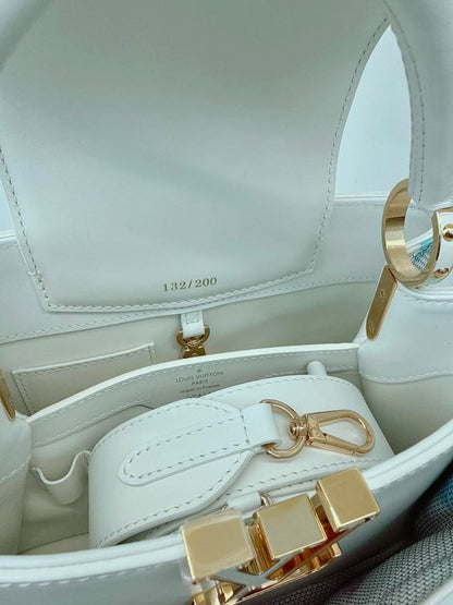 WHITE MULTICOLOR 2023 BB ARTYCAPUCINES LIZA LOU 132/200