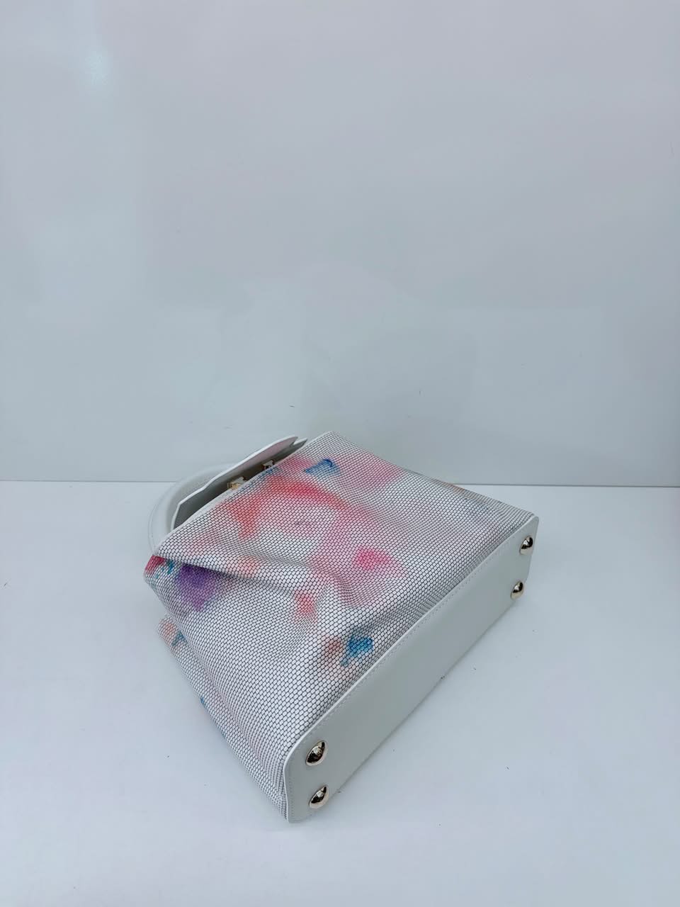WHITE MULTICOLOR 2023 BB ARTYCAPUCINES LIZA LOU 132/200