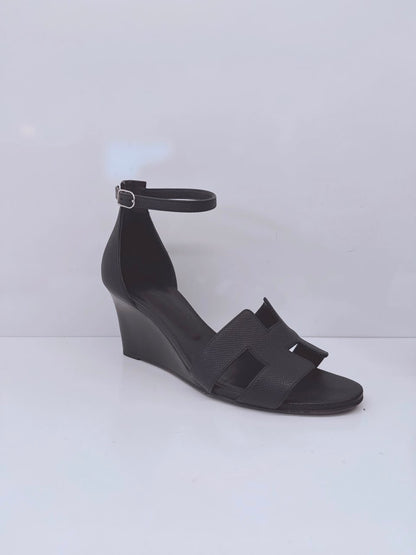 BLACK LEATHER LEGEND ANKLE STRAP SANDALS 38.5
