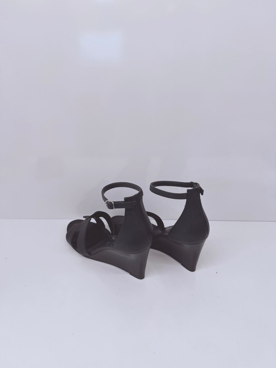 BLACK LEATHER LEGEND ANKLE STRAP SANDALS 38.5