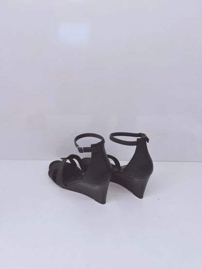 BLACK LEATHER LEGEND ANKLE STRAP SANDALS 38.5