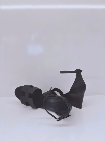 BLACK LEATHER LEGEND ANKLE STRAP SANDALS 38.5