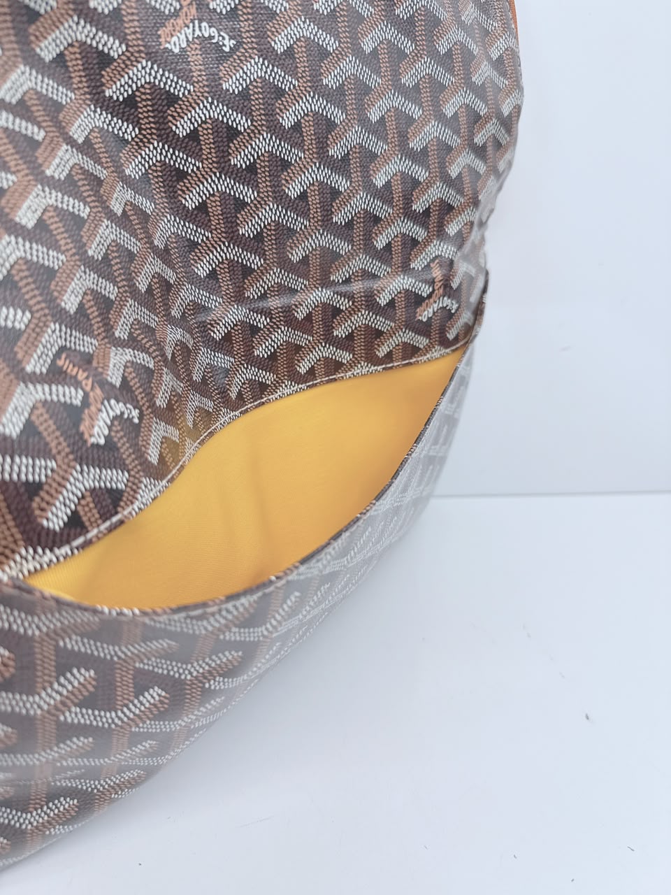 BROWN GOYARDINE COATED CANVAS SOFT LEATHER SAINTE MARIE MM CLUTCH