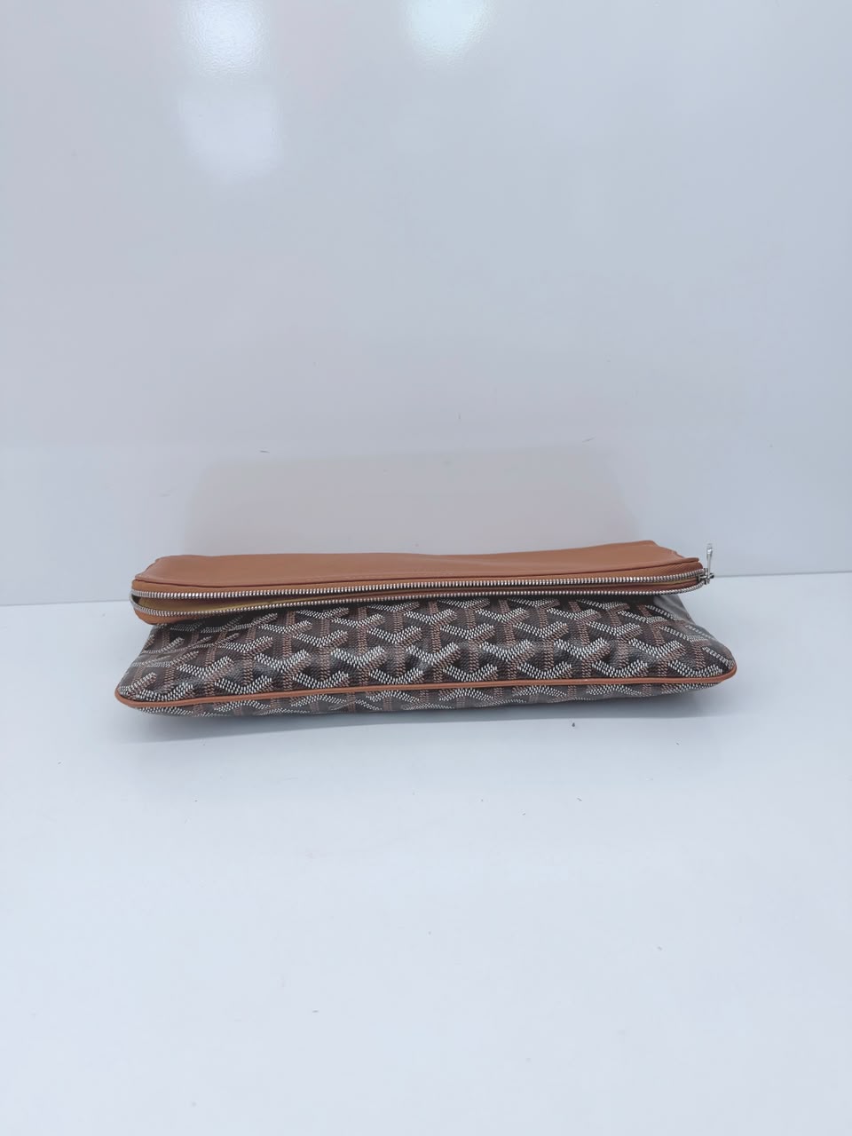 BROWN GOYARDINE COATED CANVAS SOFT LEATHER SAINTE MARIE MM CLUTCH