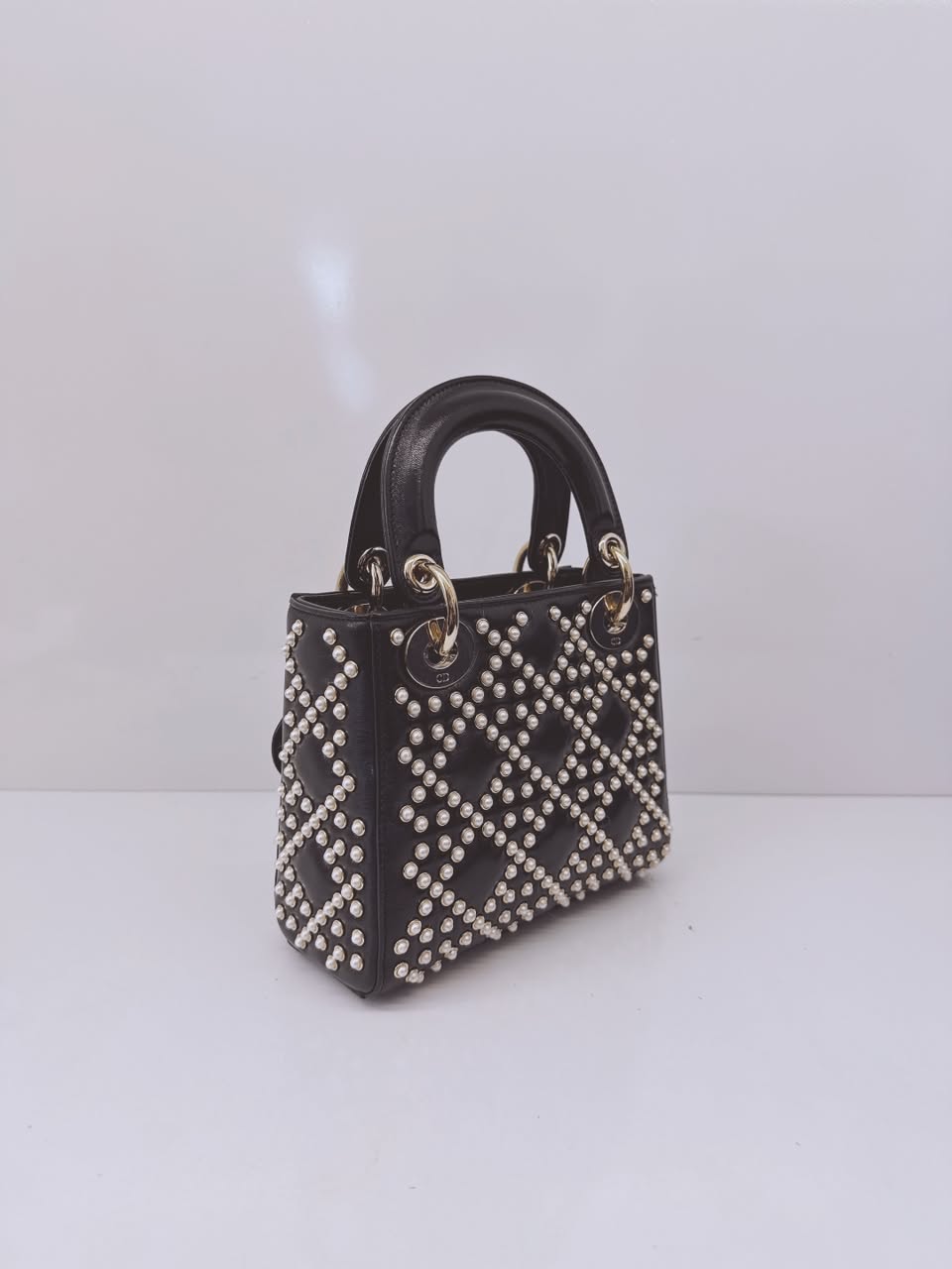 BLACK CRINKLE EFFECT LAMBSKIN PEARL CANNAGE MINI LADY DIOR