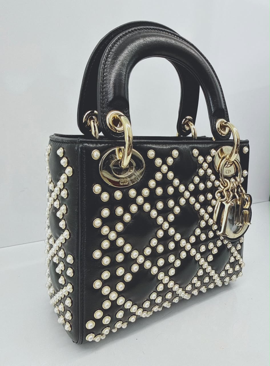 BLACK CRINKLE EFFECT LAMBSKIN PEARL CANNAGE MINI LADY DIOR