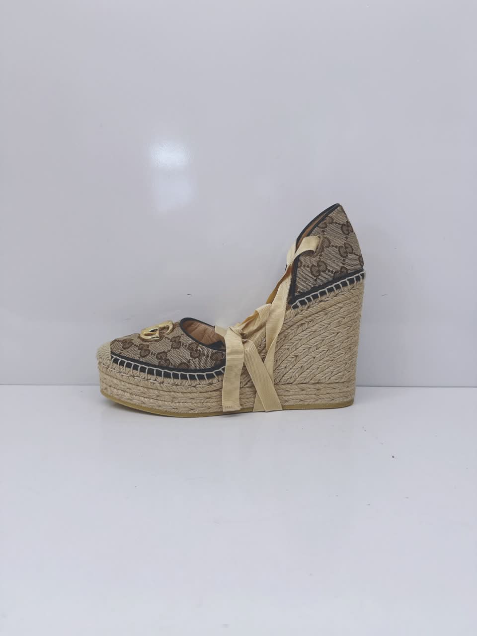 BROWN BEIGE GG CANVAS PILAR ANKLE TIE ESPADRILLE WEDGE PUMPS 40