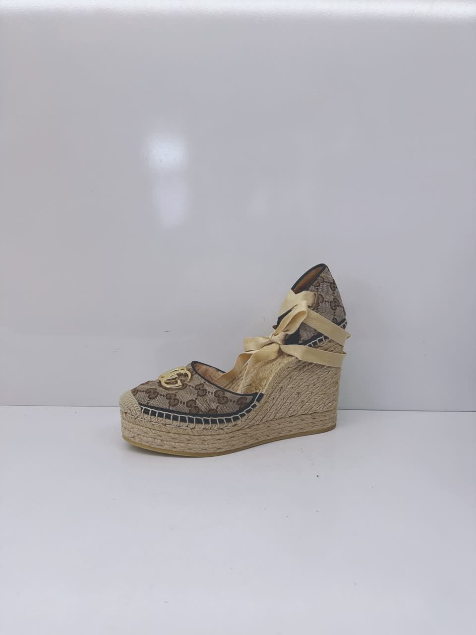 BROWN BEIGE GG CANVAS PILAR ANKLE TIE ESPADRILLE WEDGE PUMPS 40