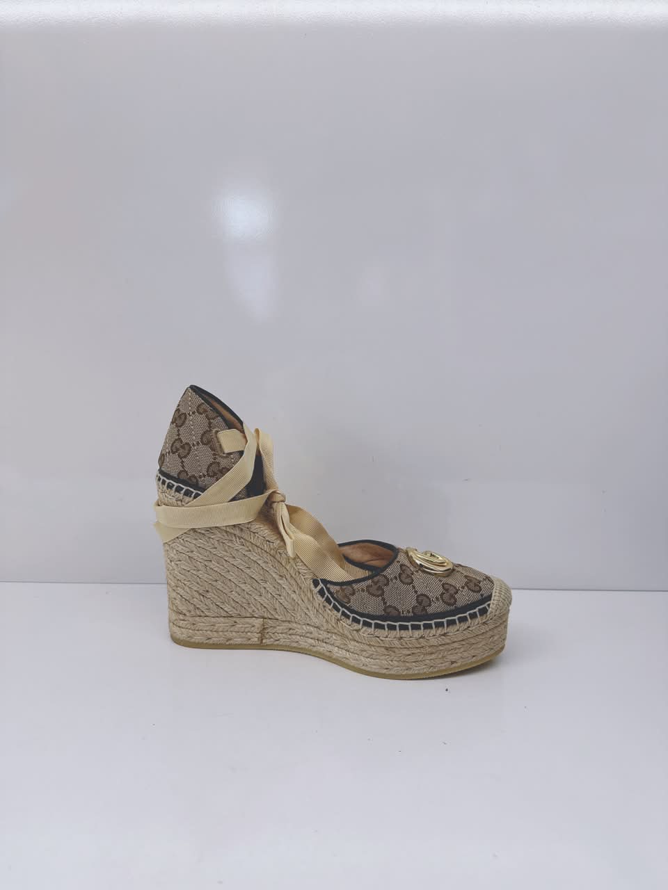 BROWN BEIGE GG CANVAS PILAR ANKLE TIE ESPADRILLE WEDGE PUMPS 40