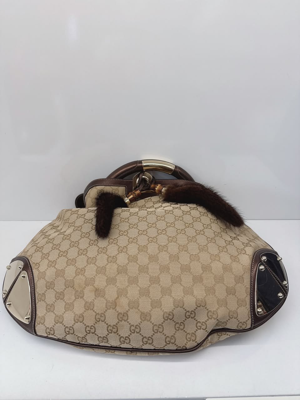BEIGE GG CANVAS LARGE FUR TASSEL INDY HOBO BAG